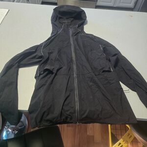 Lululemon mens fast and free windbreaker jacket